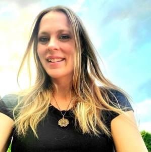 Meet your Posher, Rebecca